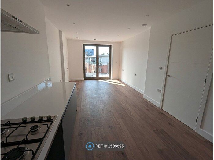 1 Bedroom Flat To Rent In Oto Tower, Ilford, IG3