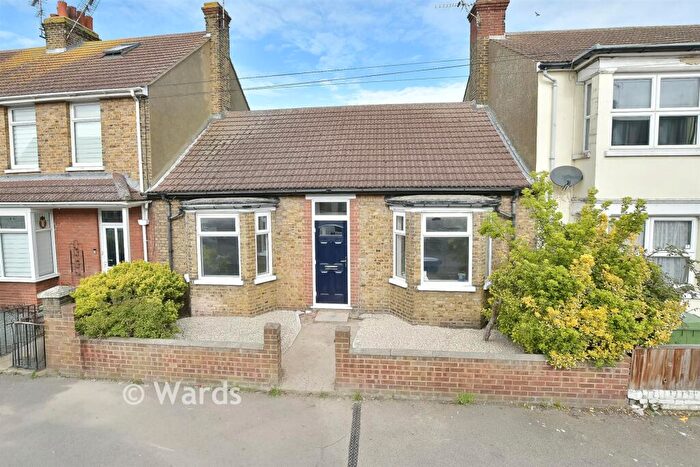 4 Bedroom Terraced Bungalow For Sale In Coronation Road, Sheerness, Kent, ME12