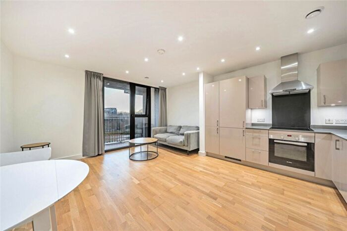 1 Bedroom Apartment To Rent In Burgess Springs, Chelmsford, CM1