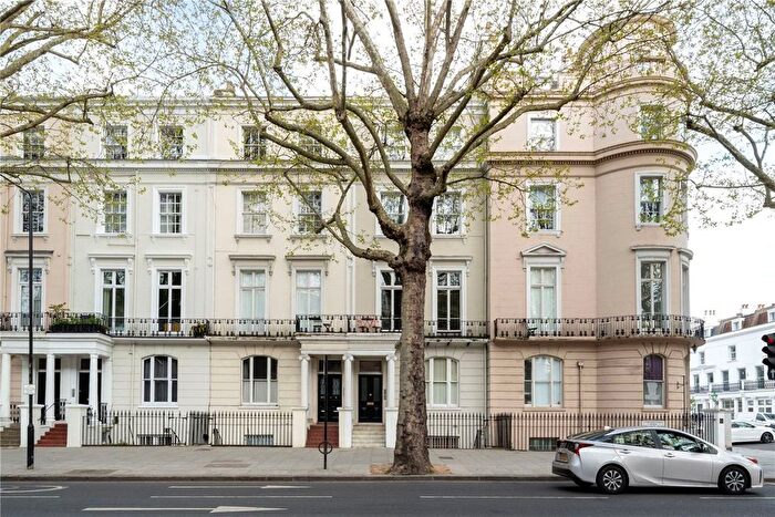 1 Bedroom Flat For Sale In Holland Park Avenue, Holland Park, W11