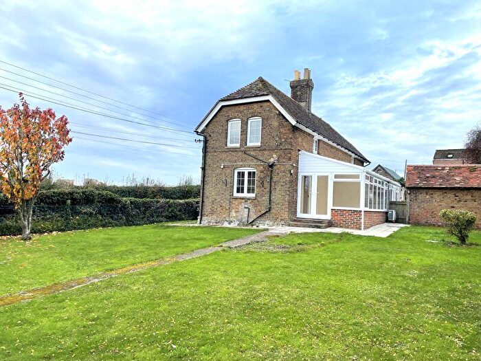 2 Bedroom Semi-Detached House To Rent In Gallants Lane, East Farleigh, ME15