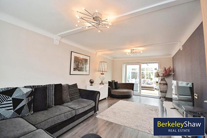 4 Bedroom Semi Detached House For Sale In Withens Road, Maghull, L31