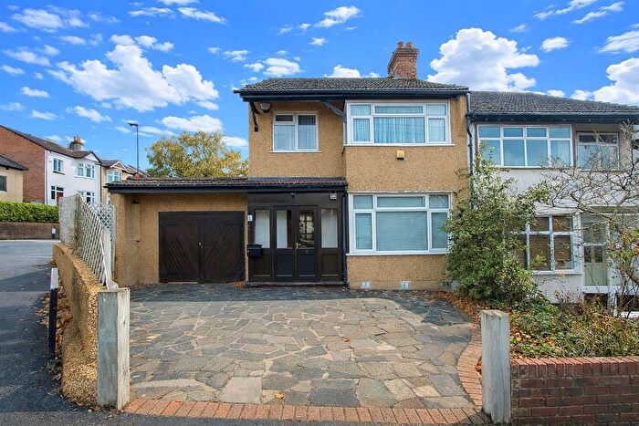 3 Bedroom Property For Sale In Harrow Road, Carshalton Beeches, SM5
