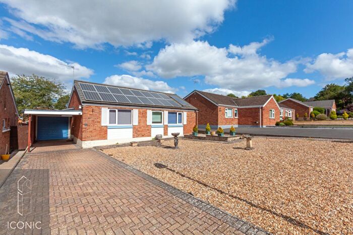 3 Bedroom Detached Bungalow For Sale In Lytton Road, Taverham, Norwich, NR8