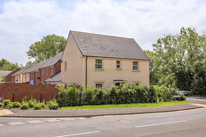 3 Bedroom Detached House For Sale In Clos Derwen, Woodlands, Dinas Powys, CF64