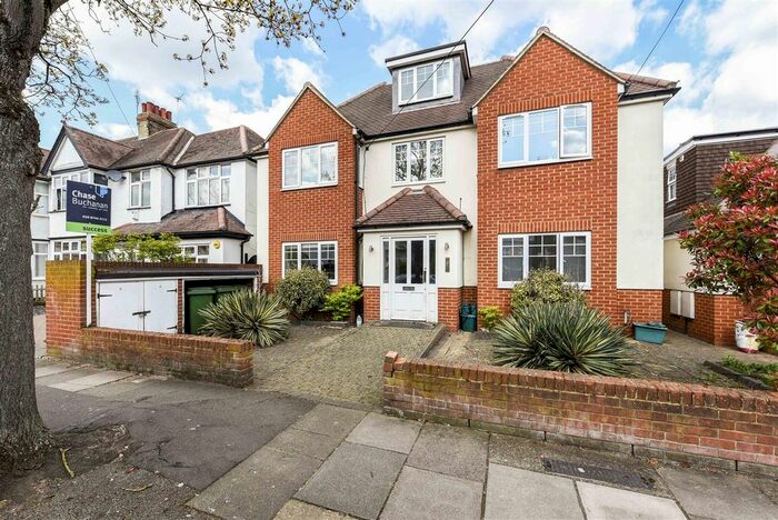 1 Bedroom Flat To Rent In Chudleigh Road, Twickenham, TW2