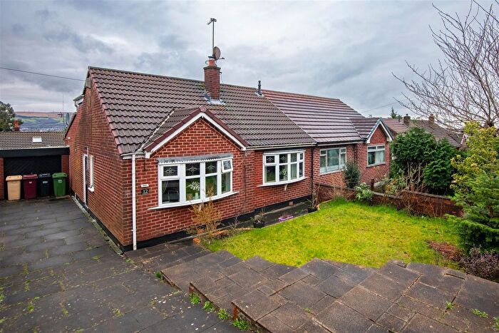 4 Bedroom Semi Detached Bungalow For Sale In Hillside Avenue, Blackrod, Bolton, BL6