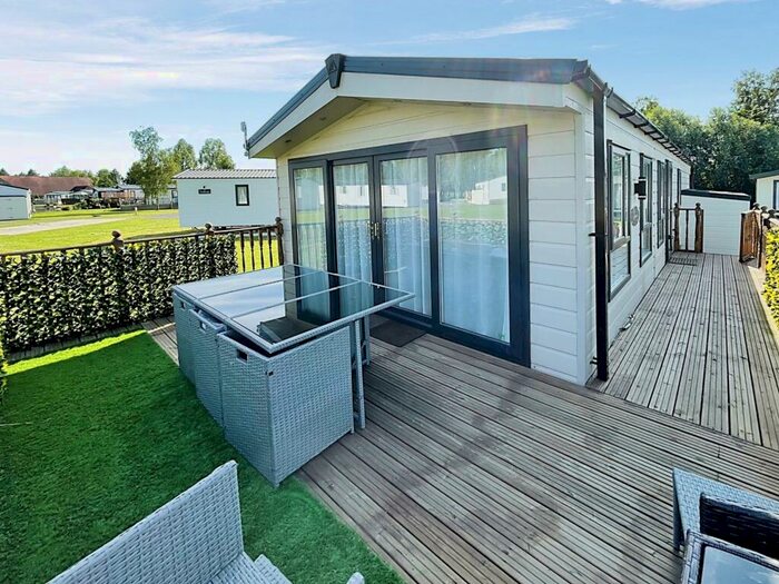 3 Bedroom Lodge To Rent In Kirkgate, Tydd St. Giles, Wisbech, PE13