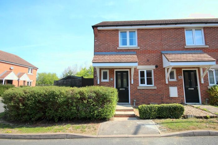 2 Bedroom End Of Terrace House To Rent In Maple Close, Pulloxhill, MK45