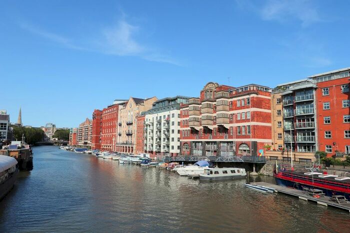 2 Bedroom Flat To Rent In Redcliff Backs, Bristol, BS1