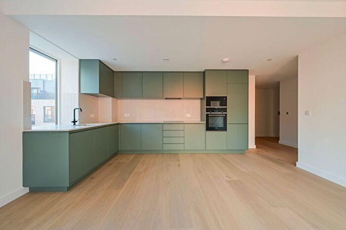 3 Bedroom Flat For Sale In Brent Cross Town, Brent Cross, NW2