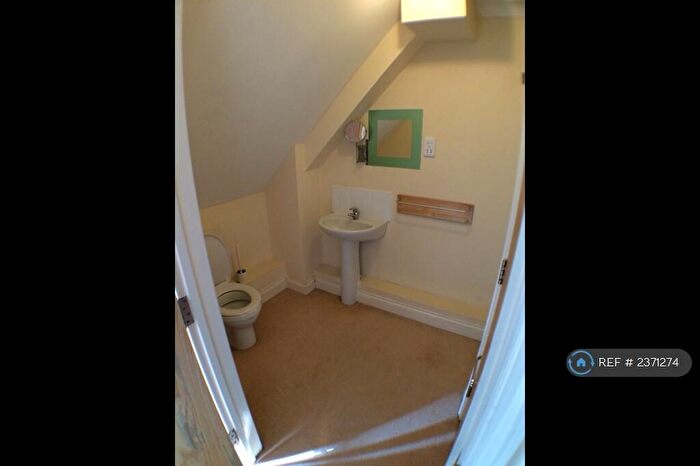 2 Bedroom Flat To Rent In Baldock Street, Royston, SG8