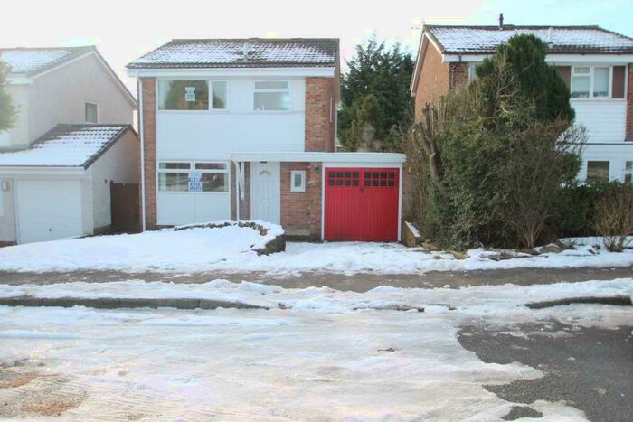 3 Bedroom Detached House To Rent In Elgin Ave, Stewarton, KA3