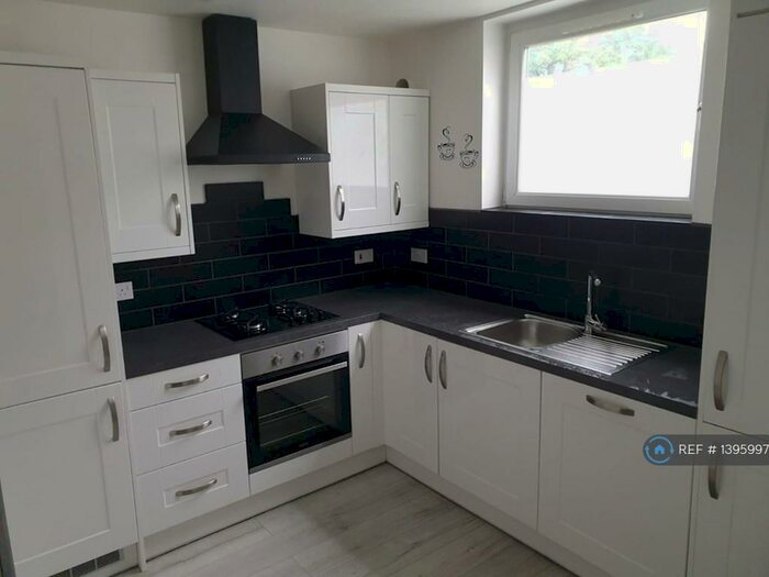 1 Bedroom Flat To Rent In Exeter Road, Dagenham, RM10