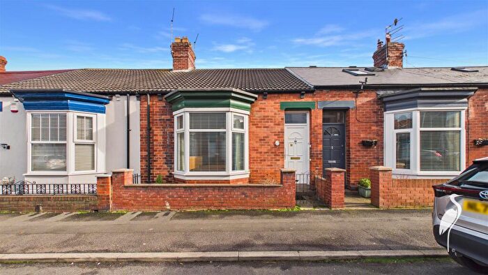 2 Bedroom Cottage For Sale In Glenthorne Road, Roker, Sunderland, SR6