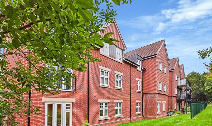 2 Bedroom Flat For Sale In Marple Lane, Chalfont St. Peter, Buckinghamshire, SL9