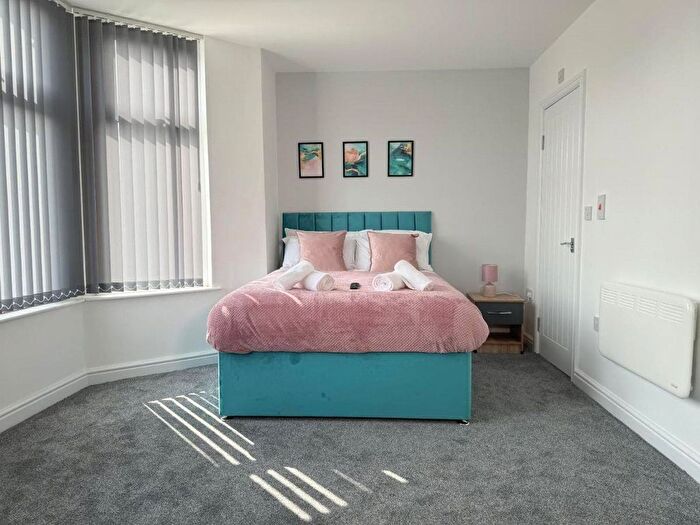 5 Bedroom Detached House To Rent In Southfield Road, Middlesbrough, TS1