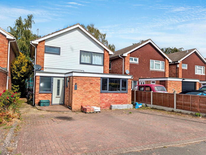 3 Bedroom Detached House For Sale In The Willows, Colchester, CO2