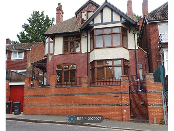 Studio To Rent In Ashburnham Road, Luton, LU1