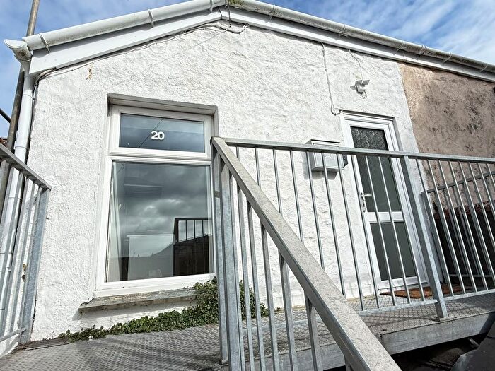 1 Bedroom Flat To Rent In Trelowarren Street, Camborne, TR14