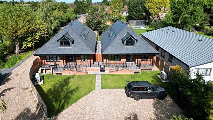 4 Bedroom Detached House For Sale In Long Marston, HP23