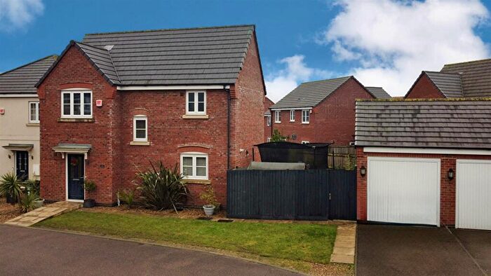 3 Bedroom Detached House For Sale In Welchman Close, Loughborough, LE11