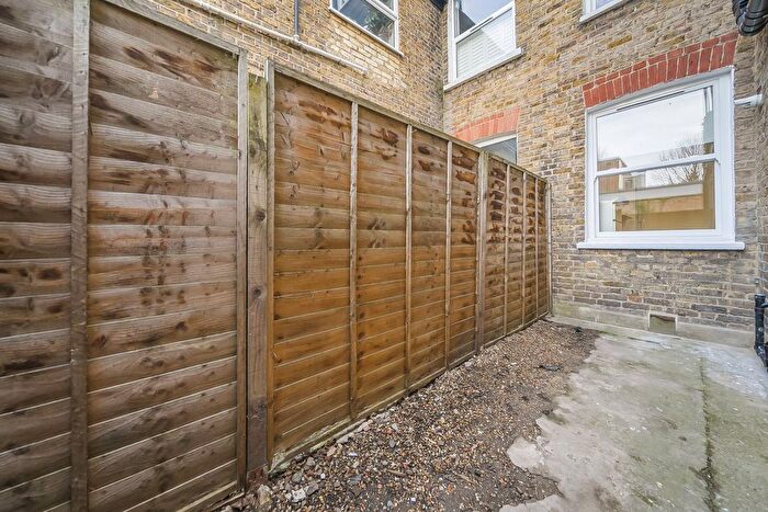 2 Bedroom Flat To Rent In Bruce Road, Mitcham, CR4