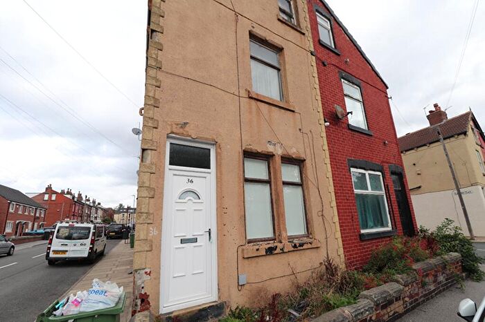 1 Bedroom Terraced House To Rent In Whingate Road, Leeds, West Yorkshire, LS12