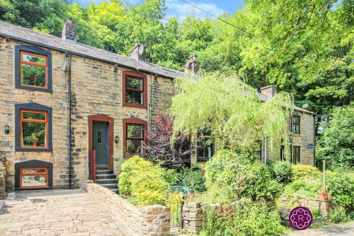 2 Bedroom Cottage For Sale In Smithy Green, Huddersfield Road, OL16