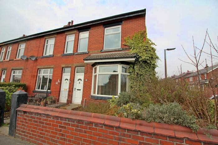 2 Bedroom End Of Terrace House To Rent In Bury &amp; Rochdale Old Road, Bury, BL9