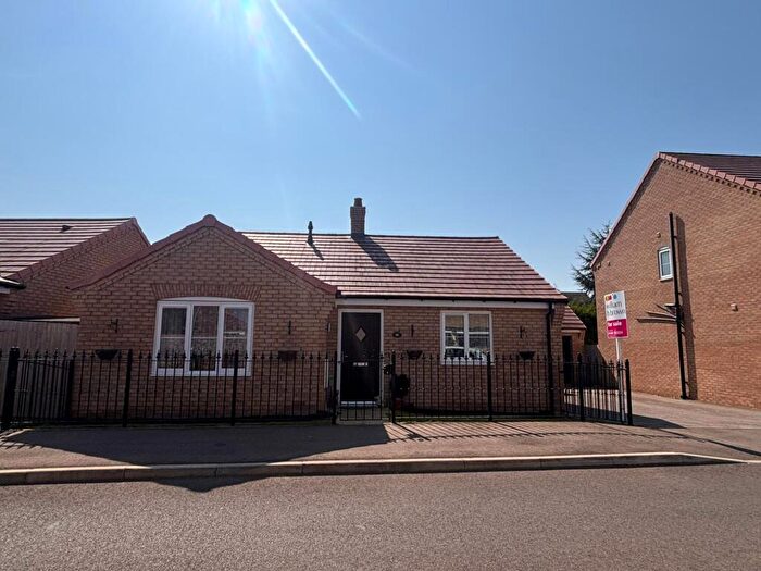 2 Bedroom Detached Bungalow For Sale In Pheasant Street, Holbeach, Spalding, PE12