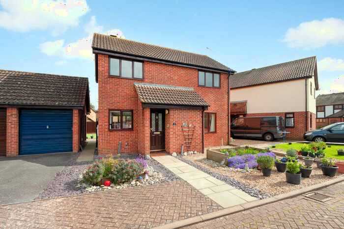 3 Bedroom Detached House For Sale In Amos Close, Beltinge, CT6