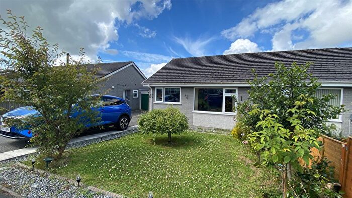 2 Bedroom Semi-Detached Bungalow For Sale In Tor View, Tregadillett, Launceston., PL15