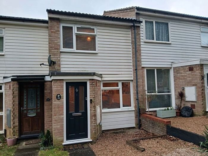 2 Bedroom Terraced House To Rent In Silverstone Close, Redhill, RH1
