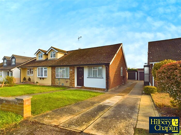 2 Bedroom Bungalow For Sale In Arnolds Avenue, Hutton, Brentwood, Essex, CM13