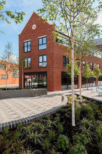 1 Bedroom Apartment To Rent In Weavers Yard Newbury, RG14