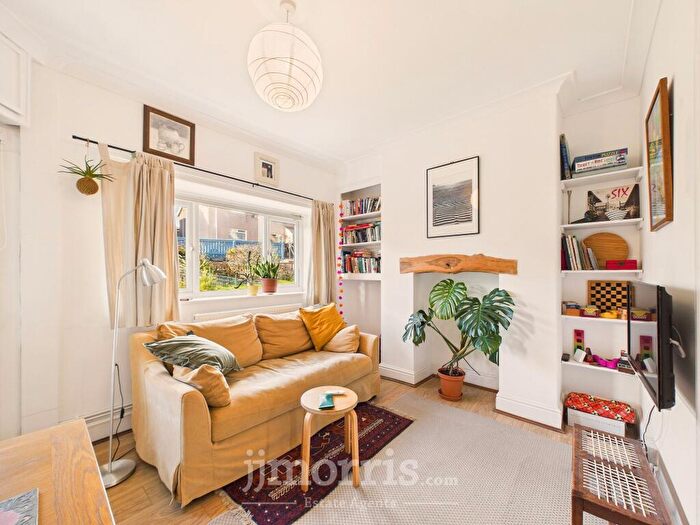 2 Bedroom Terraced House For Sale In Harbour Village, Goodwick, SA64 - Photo 3