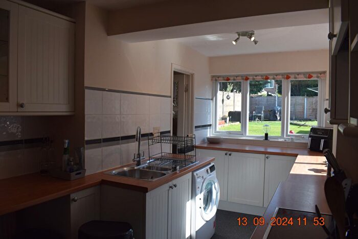 5 Bedroom Detached House To Rent In Berwyn Way, Nuneaton, CV10