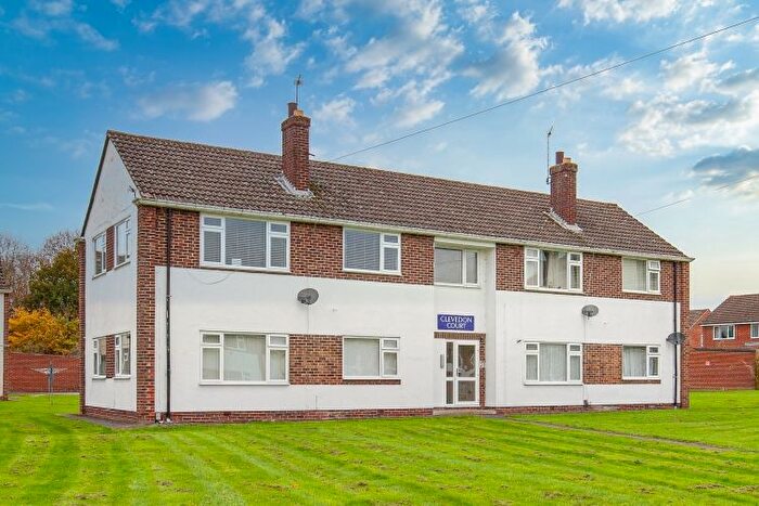 2 Bedroom Flat To Rent In Clevedon Court, Kidlington, OX5