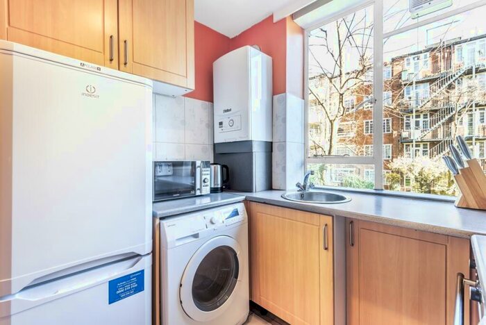 2 Bedroom Apartment To Rent In Charlbert Street London, NW8