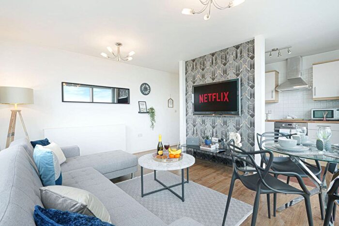 2 Bedroom Flat To Rent In Central Milton Keynes, MK9