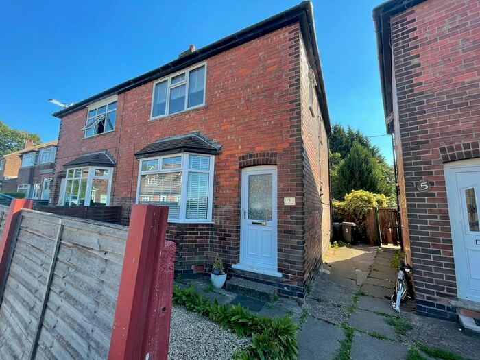 4 Bedroom Semi-Detached House To Rent In Devonshire Drive, Stapleford, Nottingham, NG9