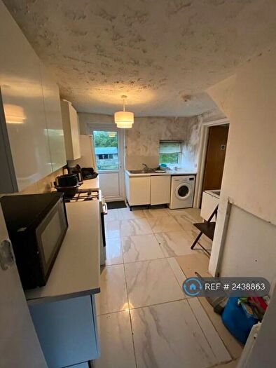 5 Bedroom End Of Terrace House To Rent In Willow Way, Hatfield, AL10