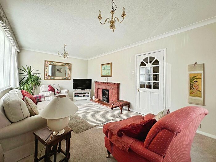 4 Bedroom Detached House For Sale In Canford Crescent, Codsall, Codsall, Wolverhampton, WV8