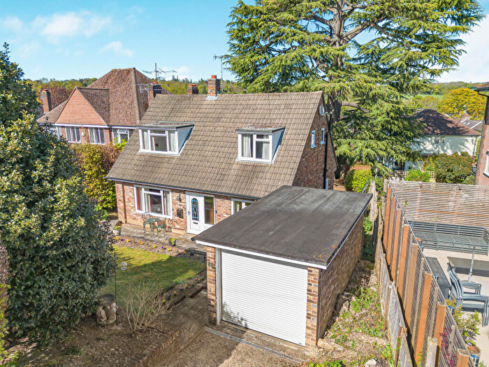 3 Bedroom Detached House For Sale In Cedar Way, Berkhamsted, HP4