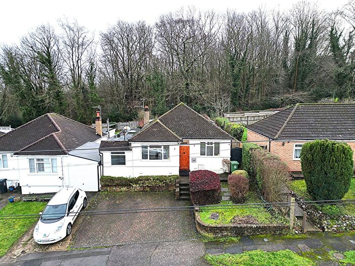 4 Bedroom Detached Bungalow To Rent In Barnes Rise, Kings Langley, Hertfordshire, WD4