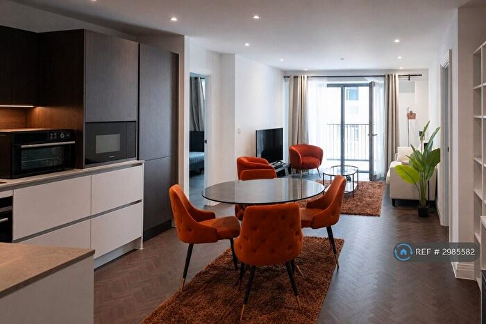 2 Bedroom Flat To Rent In Halcyon House, London, E16