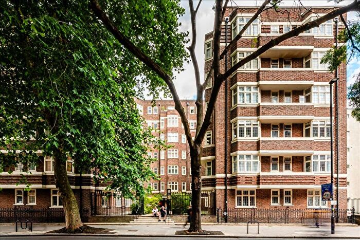 1 Bedroom Flat For Sale In Clare Court, Bloomsbury, WC1H