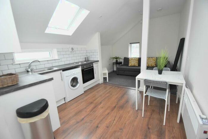 1 Bedroom Flat To Rent In Cathays Terrace, Cathays, Cardiff, CF24