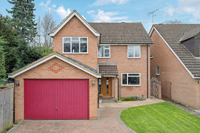 4 Bedroom Detached House For Sale In Harwood Road, Marlow, SL7